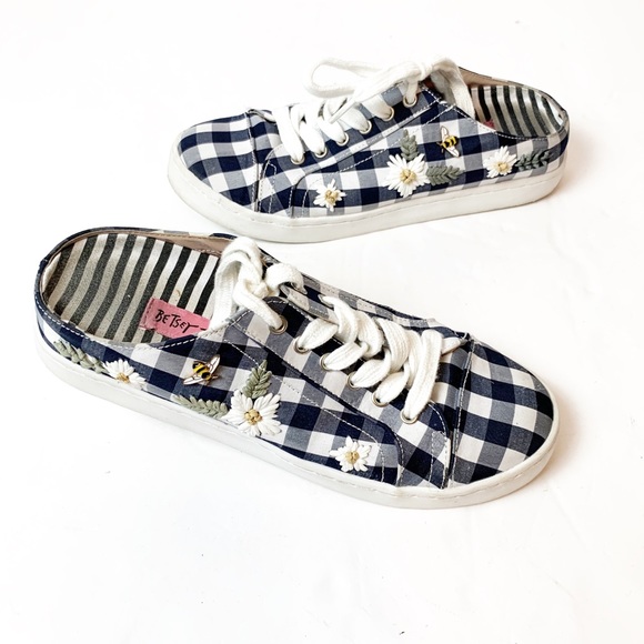 betsey johnson slip on sneakers